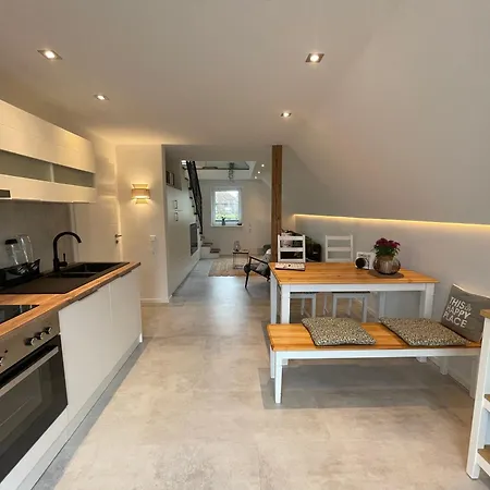 „am Alten Eifelhaus“ *